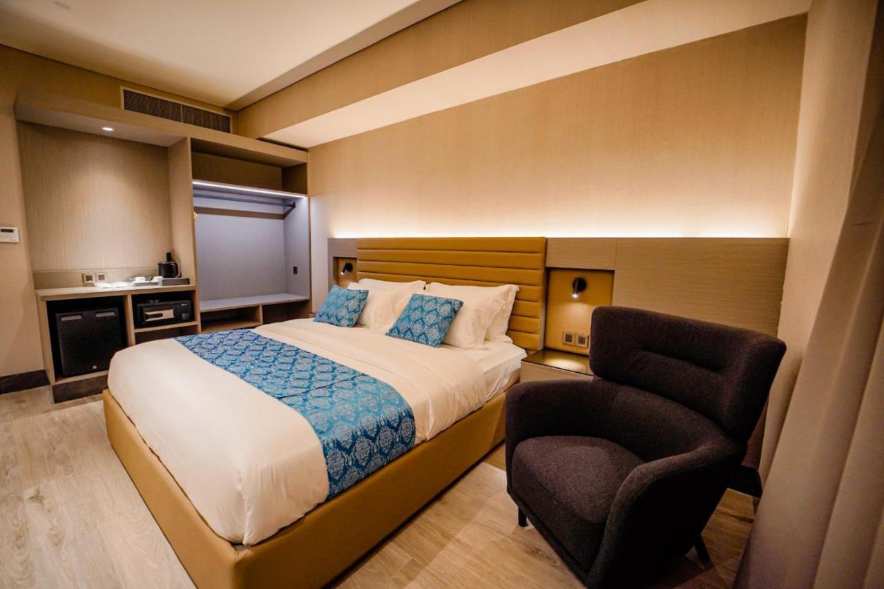 Bayprime Hotel Paranaque City المظهر الخارجي الصورة