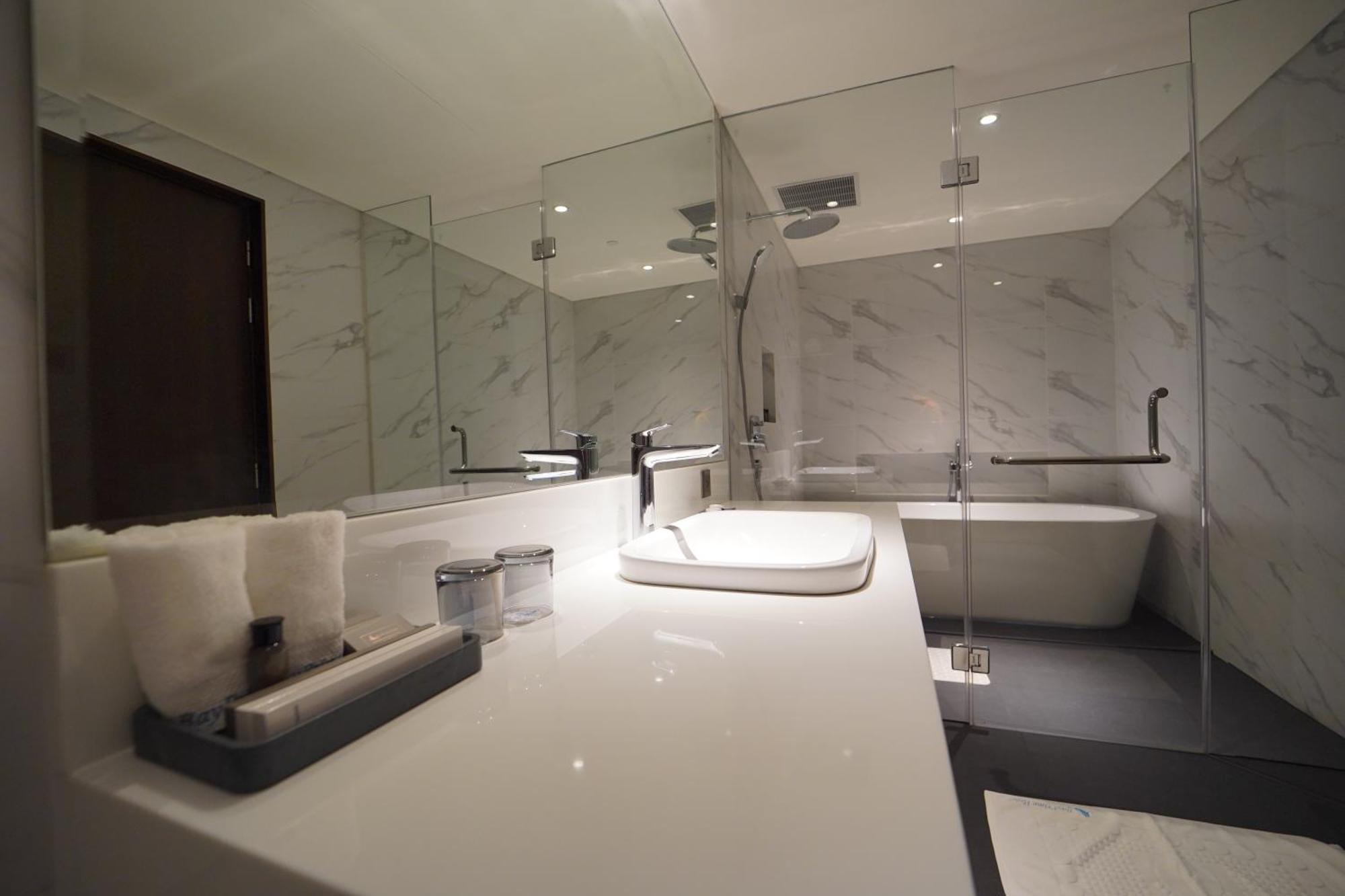 Bayprime Hotel Paranaque City المظهر الخارجي الصورة